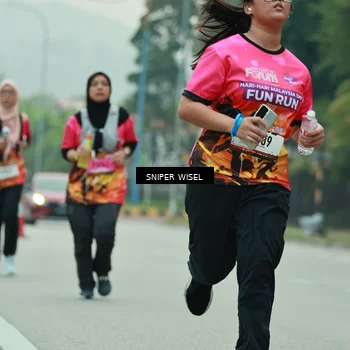 Runner Photo 7047753
