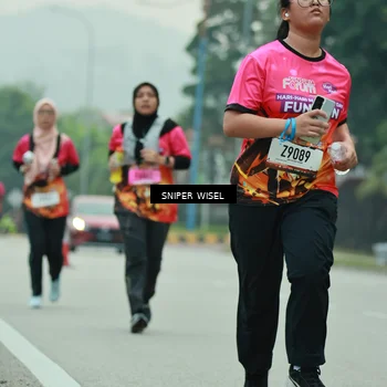 Runner Photo 7047754