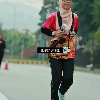 Runner Photo 7047797