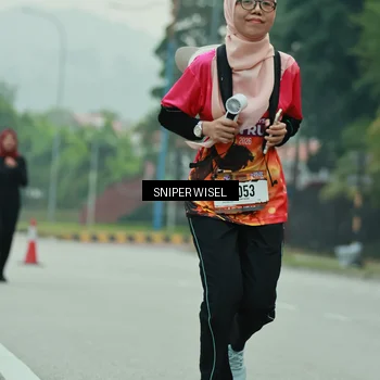 Runner Photo 7047800