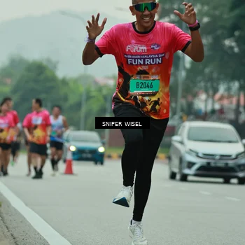 Runner Photo 7047834