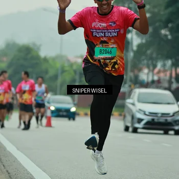 Runner Photo 7047837