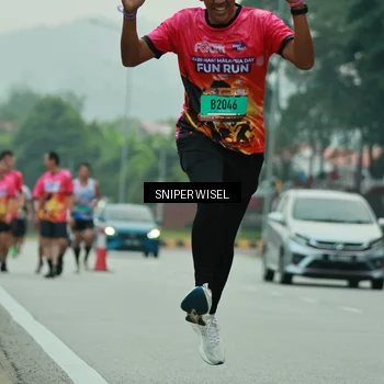Runner Photo 7047840