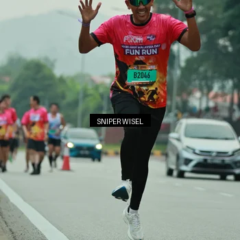 Runner Photo 7047843
