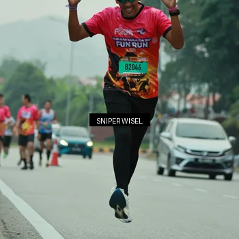 Runner Photo 7047846