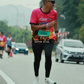 Runner Photo 7047857