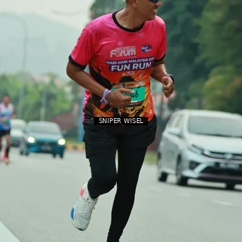 Runner Photo 7047866