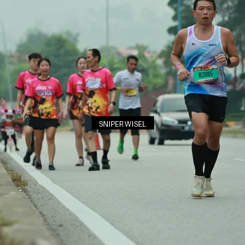 Runner Photo 7047870