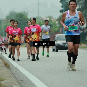 Runner Photo 7047872