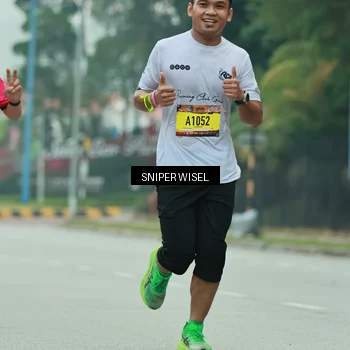 Runner Photo 7047882