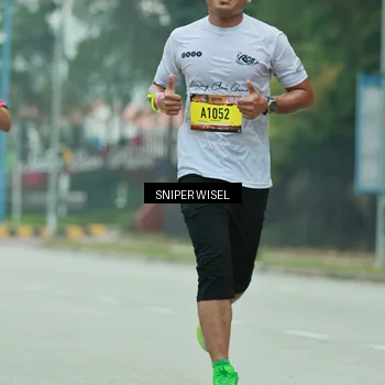 Runner Photo 7047892