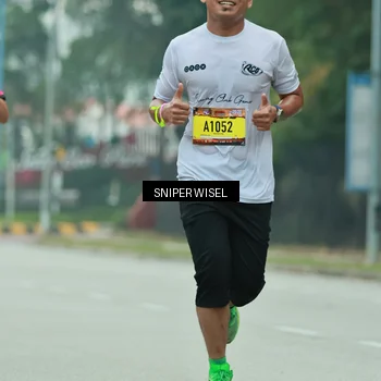 Runner Photo 7047893