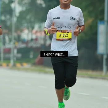 Runner Photo 7047896