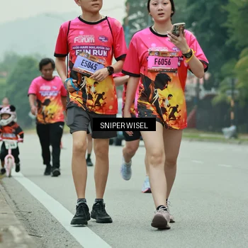 Runner Photo 7047918