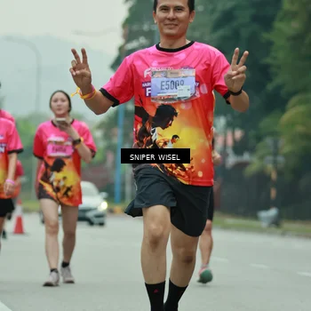 Runner Photo 7047922