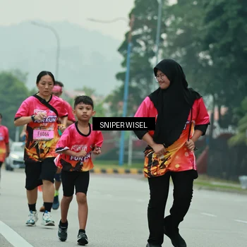 Runner Photo 7047998