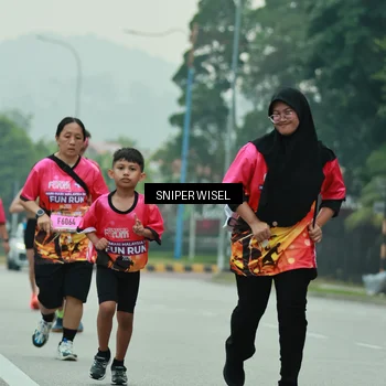 Runner Photo 7048000