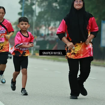 Runner Photo 7048011