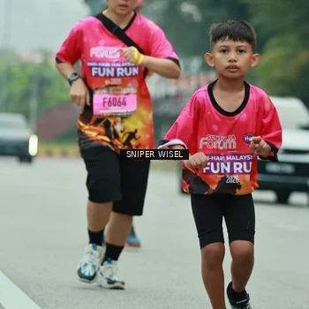 Runner Photo 7048017