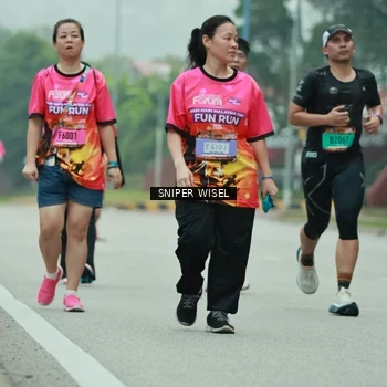 Runner Photo 7048054
