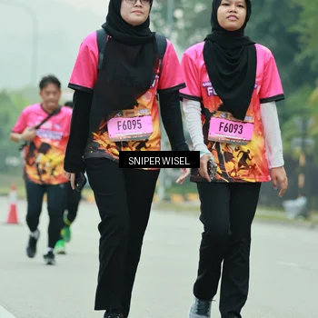 Runner Photo 7048100