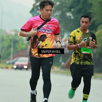 Runner Photo 7048106