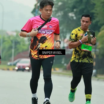 Runner Photo 7048110