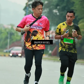 Runner Photo 7048111