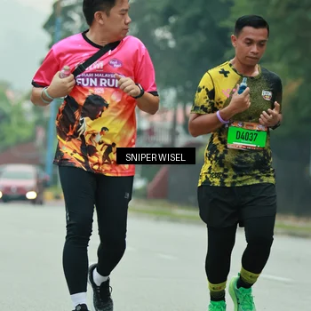 Runner Photo 7048125