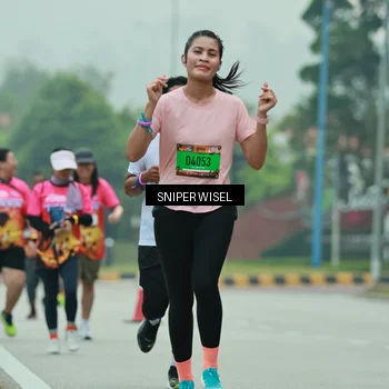 Runner Photo 7048150