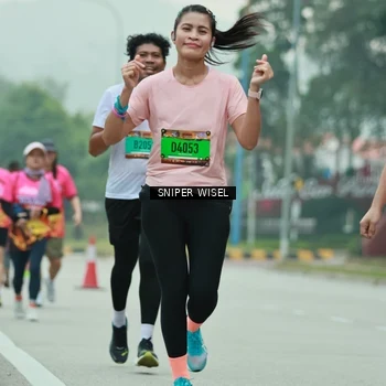 Runner Photo 7048159