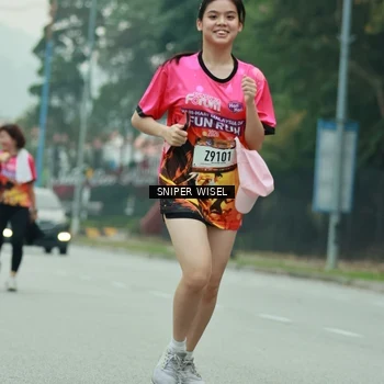 Runner Photo 7048224