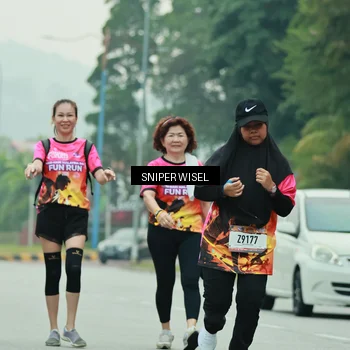 Runner Photo 7048247