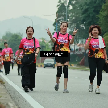 Runner Photo 7048268