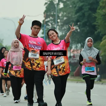 Runner Photo 7048305