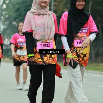 Runner Photo 7048344