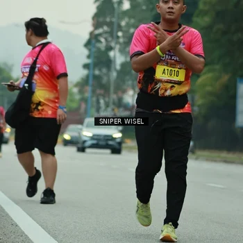 Runner Photo 7048384