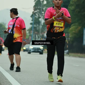 Runner Photo 7048386