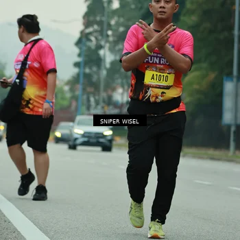 Runner Photo 7048387