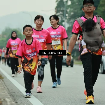 Runner Photo 7048418