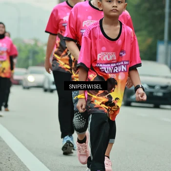 Runner Photo 7048421