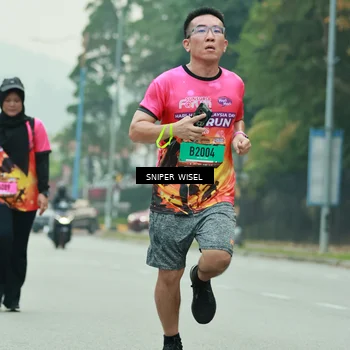 Runner Photo 7048450