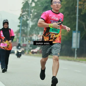 Runner Photo 7048453