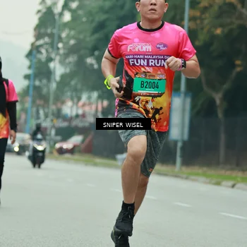 Runner Photo 7048459