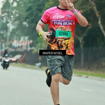 Runner Photo 7048464