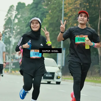 Runner Photo 7048547
