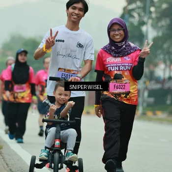 Runner Photo 7048591