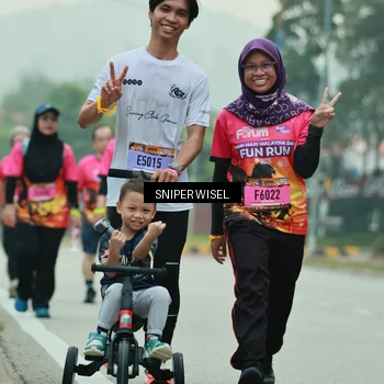 Runner Photo 7048594