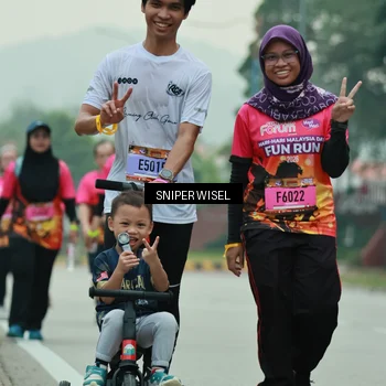 Runner Photo 7048604