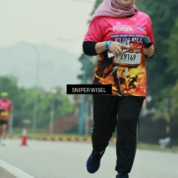 Runner Photo 7048643
